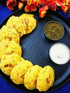 वेजी मसाला इडली (Veggie Masala Idli recipe in hindi) रेसिपी मुख्य फोटो
