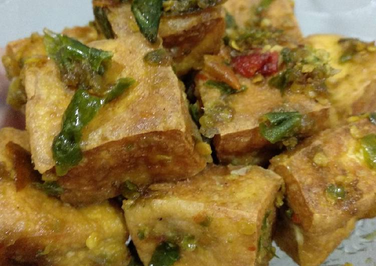 Tahu sambal ijo pedas mampus