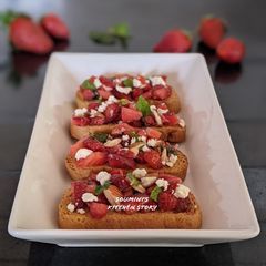 A picture of Strawberry Crostini.