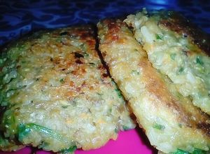 Una foto de Hamburguesas de trigo bulgur, con arroz integral y lentejas.. ✨