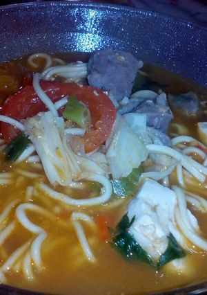 Foto resep Tom yam mie no seafood pedass