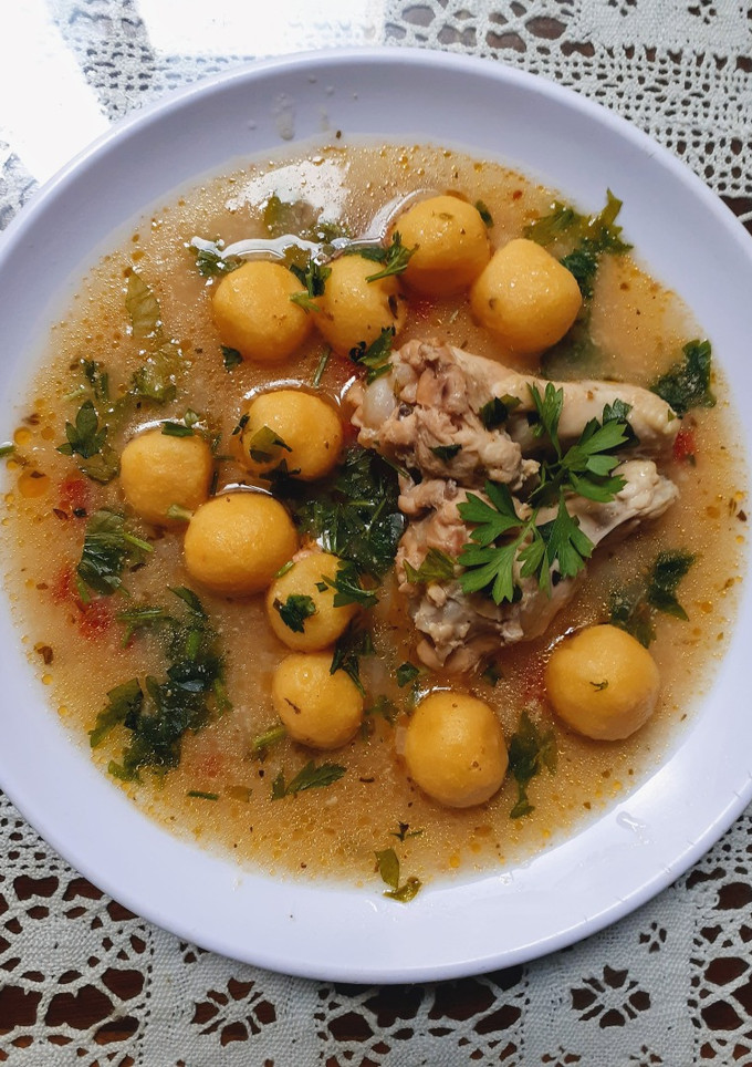 Una foto de Vori Vori o Bori Bori  de Pollo /Caldo de Pollo Recetas Tradicionales de Paraguay🇵🇾