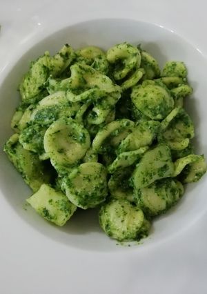 Foto di Orecchiette con pesto di spinaci e patate