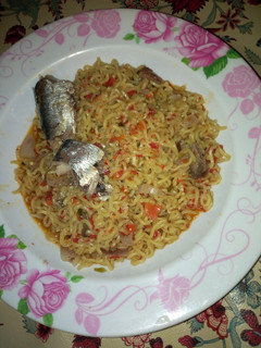 A picture of Indomie with sardine.