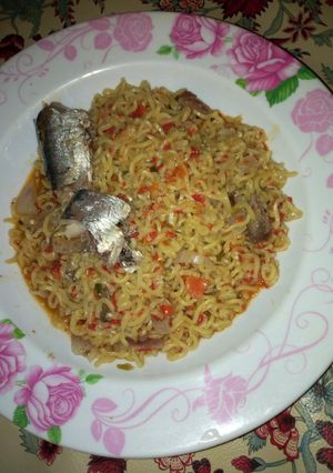 A picture of Indomie with sardine.