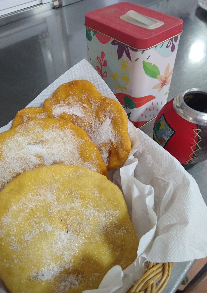 Una foto de Torta fritas criollas
