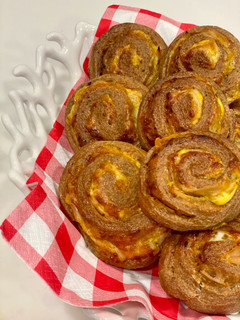 Φωτογραφία της συνταγής Pizza rolls ολικής