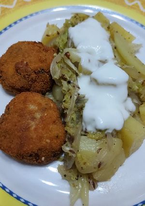Kelkáposztás krumpli köret recept fotója