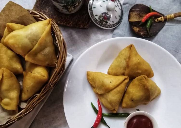 How to Make Homemade Potato samosa in Bengali style