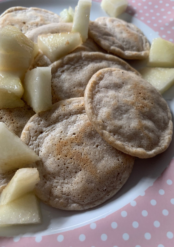 Una foto de Hotcakes de avena apto DMA con pocos ingredientes