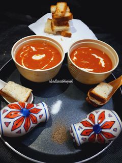 टोमॅटो सूप (tomato soup recipe in marathi) रेसिपी चे मुख्य फोटो