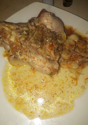 Una foto de Pollo al jugo con champiñones