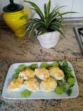 Huevos rellenos con crujiente de bacon ahumado