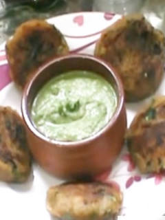પેટીસ(Patties Recipe in Gujarati) રેસીપી મુખ્ય ફોટો