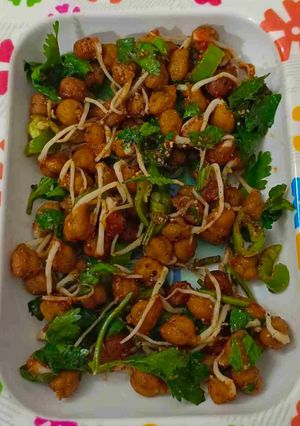 A picture of Healthy Sprouted kala chana salad.