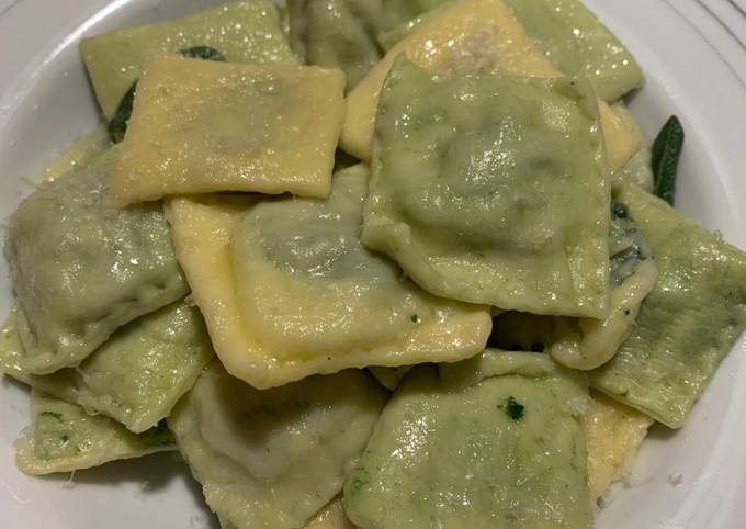 Ricetta di Perfetto Ravioli fatti in casa spinaci e ricotta