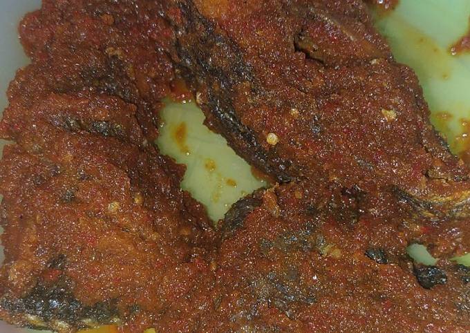 Recipe: Delicious Ikan mujaer bumbu sambel