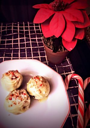 Una foto de Cakepops de Oreo (versión de Navidad)