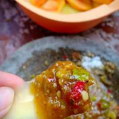รูปของ Sambel rujak asem muda