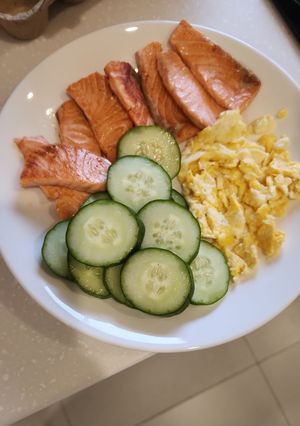 A picture of Easy yum and healthy breakfast or lunch.