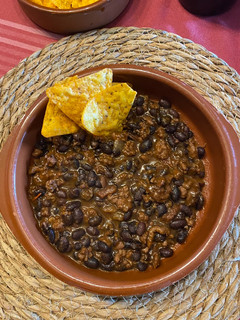 Una foto de Chile con carne 🌮🇲🇽🌯🫔