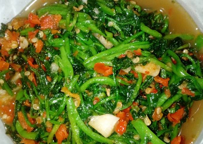 Resep Tumisan Daun Selada Air Oleh Maryani Octarina Cookpad