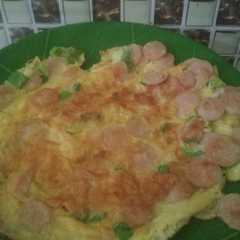 A picture of Telur Dadar Sosis.