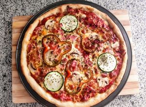 Foto principal de Pizza casera amasado a mano, Thermomix y panificadora Lidl