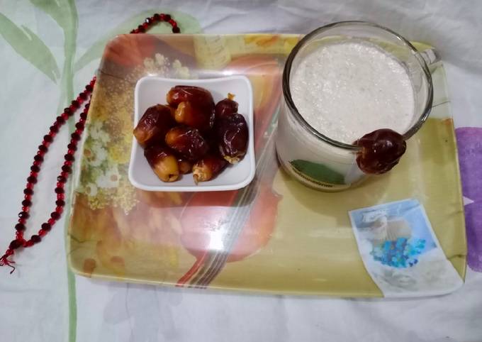 Fresh dates milkshake