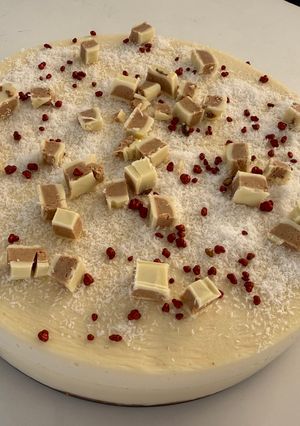Una foto de Tarta de Chocolate Blanco y Coco