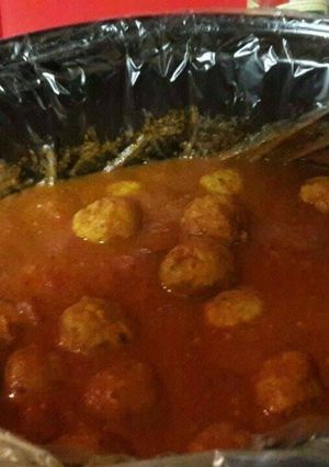 A picture of Pork and turkey crockpot meatballs.