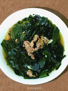 A picture of Seaweed Soup.