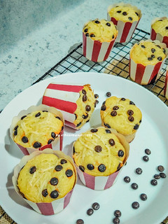 Foto resep Cheese & Chocolate Chip Cupcakes