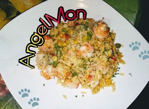 Una foto de 🍛Arroz con Camarones🍛 Receta Colombiana