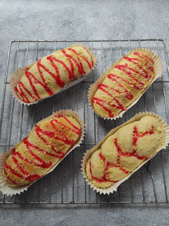 Foto resep Strawberry streusel bread