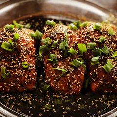 A picture of Honey Glazed Garlic Salmon.