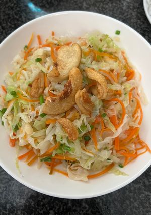 Hình của món Bắp Cải, Cà Rốt Xào Tóp Mỡ.