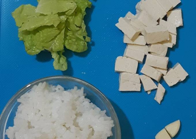 MPASI 6 bulan (day1) : bubur sawi tahu