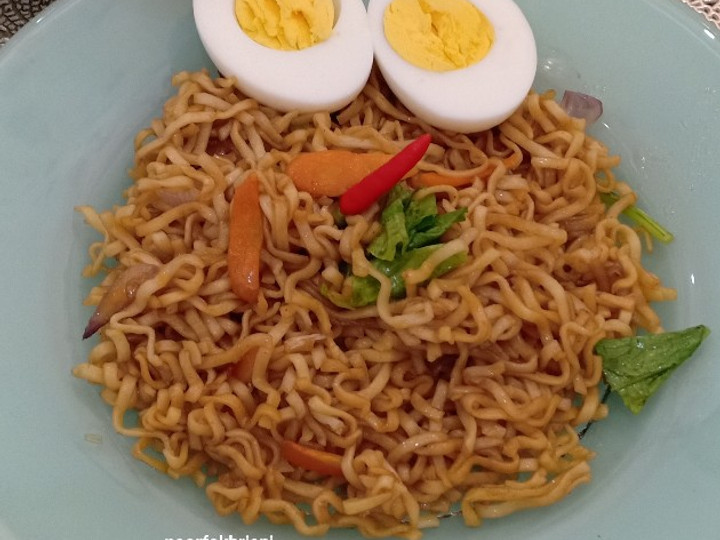 Bagaimana Membuat Mie Goreng Sederhana yang Lezat