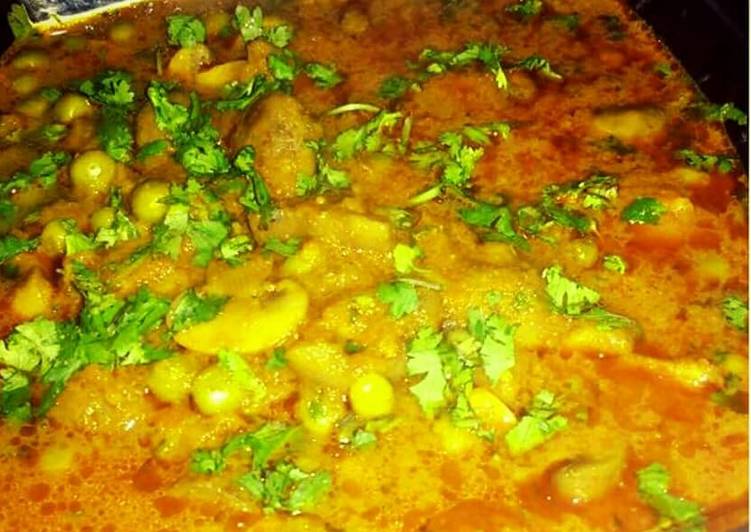 How to Make Homemade Mushroom matar
