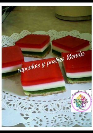 Una foto de Barritas de gelatina tricolor
