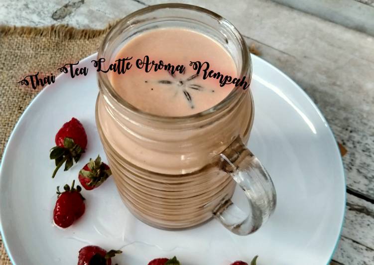 Cara Gampang Membuat Thai Tea Latte Aroma Rempah Anti Gagal