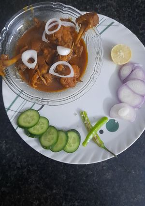 ढाबा स्टाइल चिकन(Dhaba style chicken recipe in Hindi) रेसिपी मुख्य फोटो