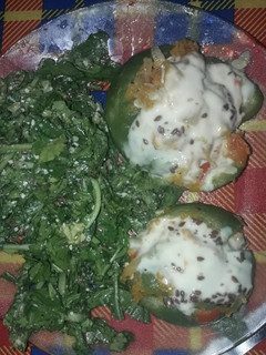 Una foto de Zapallitos rellenos y ensalada de rúcula -Todo Veggie 💚
