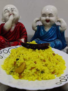 લેમન રાઈસ (Lemon Rice Recipe In Gujarati) રેસીપી મુખ્ય ફોટો