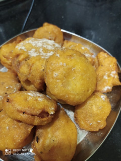 पकौड़े (Pakode recipe in hindi) रेसिपी मुख्य फोटो