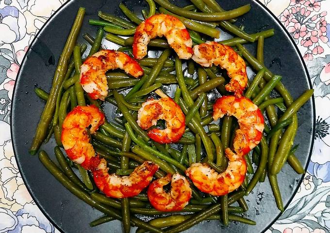 FAGIOLINI E GAMBERONI ALL'INSALATA