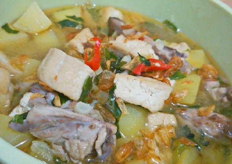 Langkah Mudah untuk Membuat Sup Ayam Kentang Tahu, Enak Banget