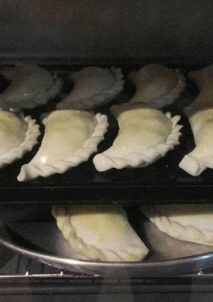 Una foto de Empanadas de pescado (sábalo)