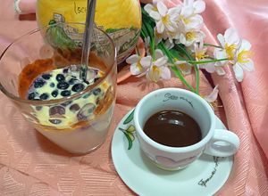 Foto di Merenda proteica con mirtilli in friggitrice ad aria